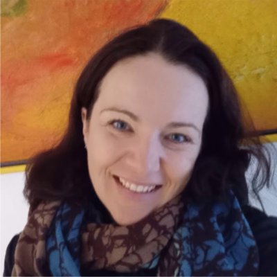 Mgr. Lenka POBUDOVÁ